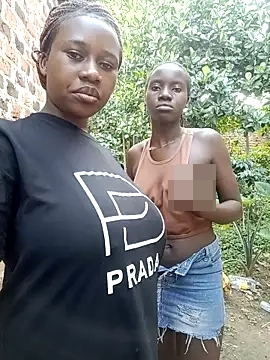 Black_juicy24's Webcam Show