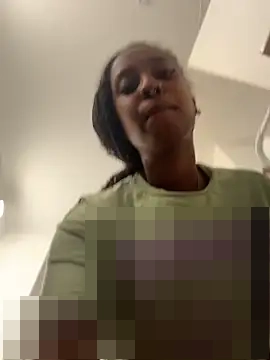 Your_Paris' Webcam Show