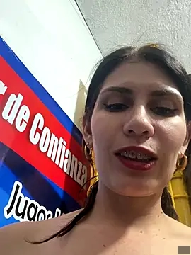 Alysson--'s Webcam Show