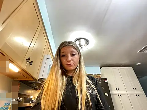 hatgirlsolo's Webcam Show