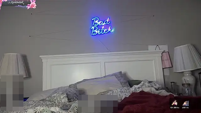 VoodooTrix's Webcam Show