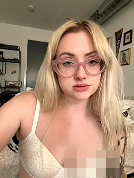 seeunexttuesday's Webcam Show