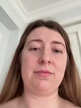 curvyflawless' Webcam Show