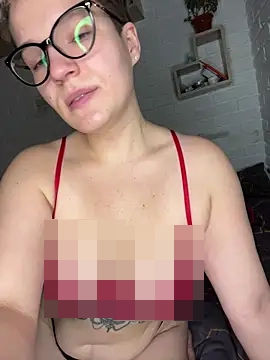 MrMrsRight's Webcam Show