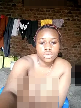 Black_juicy24's Webcam Show