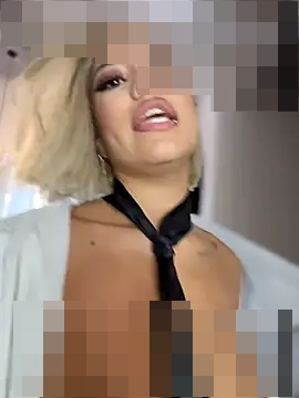 MystiqueXXX's Webcam Show