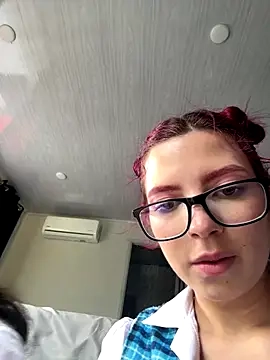 l0lita_sweet's Webcam Show