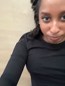 Your_Paris' Webcam Show