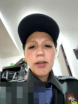 Emily-7_'s Webcam Show