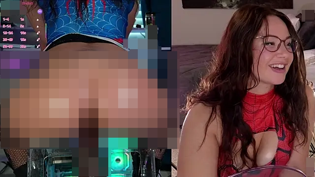 MoxxxiMoon's Webcam Show