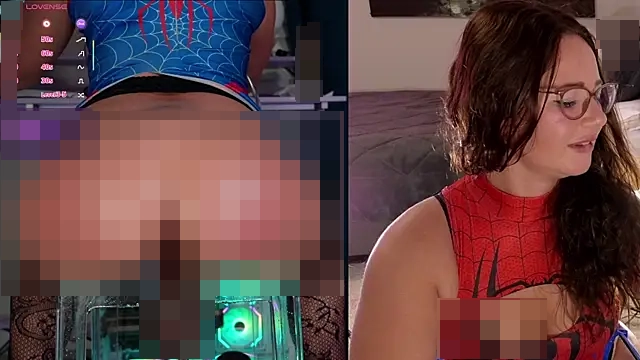 MoxxxiMoon's Webcam Show