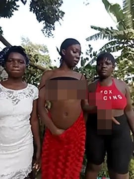 holygrail001's Webcam Show