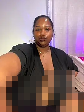 BigFineSelena's Webcam Show