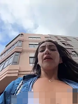 Ninabigtitied's Webcam Show