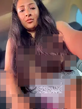 sexi_noemi's Webcam Show