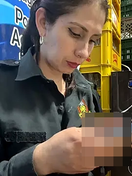 Alysson--'s Webcam Show