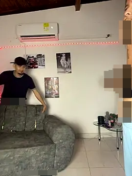 royalgirls_x's Webcam Show