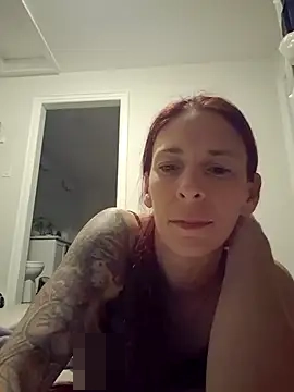 poleslut69's Webcam Show