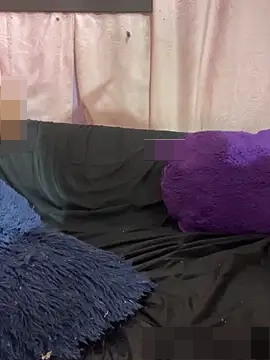 Suyin_squirt22's Webcam Show