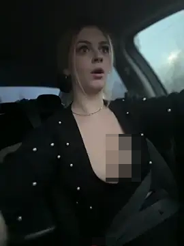 Love_Bri's Webcam Show