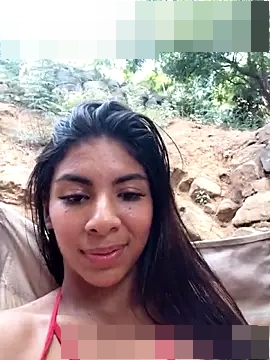 chaparritahot99's Webcam Show