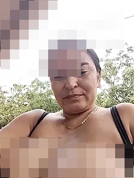 Horny-Mommy-Dirty's Webcam Show