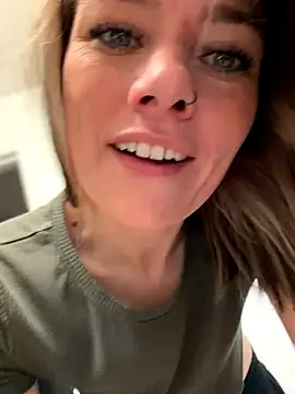 LadyLena1's Webcam Show