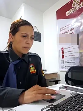 Emily-7_'s Webcam Show