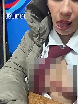 Alysson--'s Webcam Show