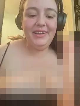 lazyPanda94's Webcam Show