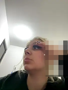 hotamanda01's Webcam Show