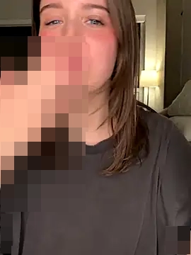 nerdynina's Webcam Show