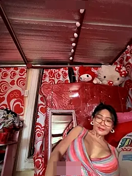 sweetieme's Webcam Show