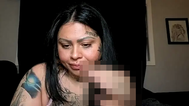 chicanachic13's Webcam Show