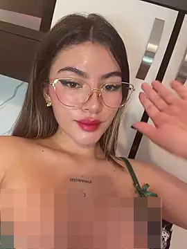 Your_Honeey's Webcam Show