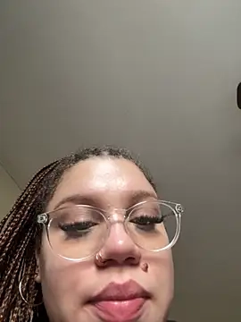 QueenNuttCollector's Webcam Show