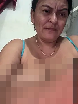 Horny-Mommy-Dirty's Webcam Show