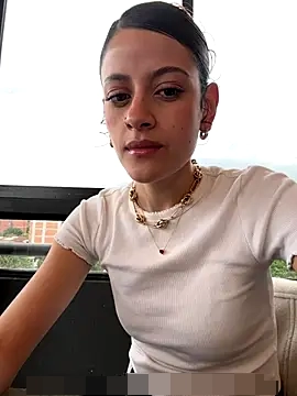 alana15's Webcam Show