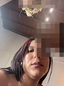 MystiqueXXX's Webcam Show