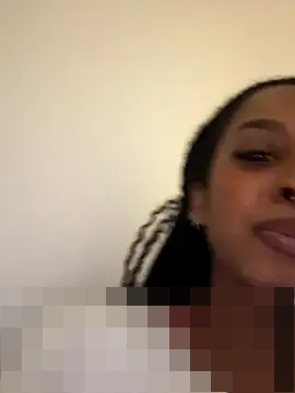 Your_Paris' Webcam Show