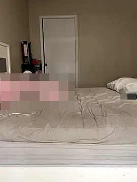 Kiki_hammyy's Webcam Show