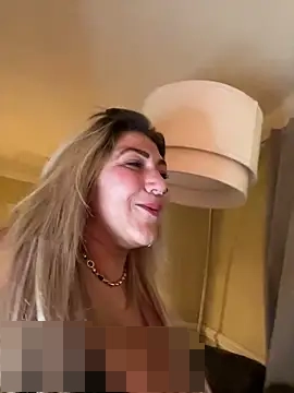 LittleMissEeve's Webcam Show