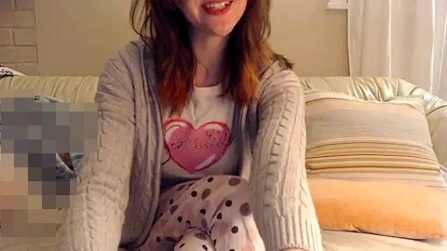 xLilyAngelx's Webcam Show