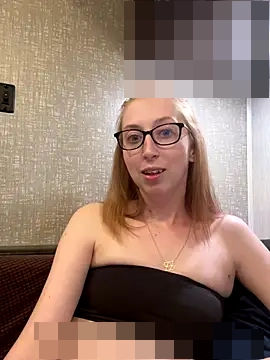 sweet-vixen's Webcam Show