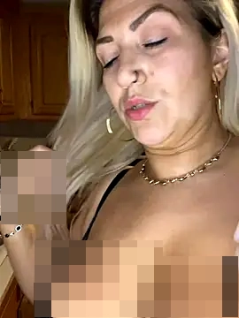 LittleMissEeve's Webcam Show