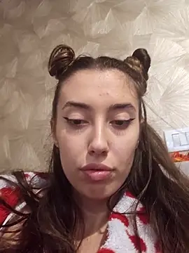 Virggin_Squirt's Webcam Show