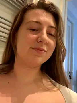 curvyflawless' Webcam Show