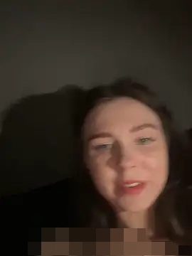 MilaBee's Webcam Show