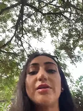 Ninabigtitied's Webcam Show