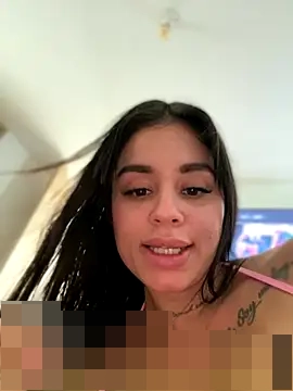 LaraHenao's Webcam Show